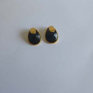 Vintage Black Onyx Style Textured Gold Clip-On Earrings